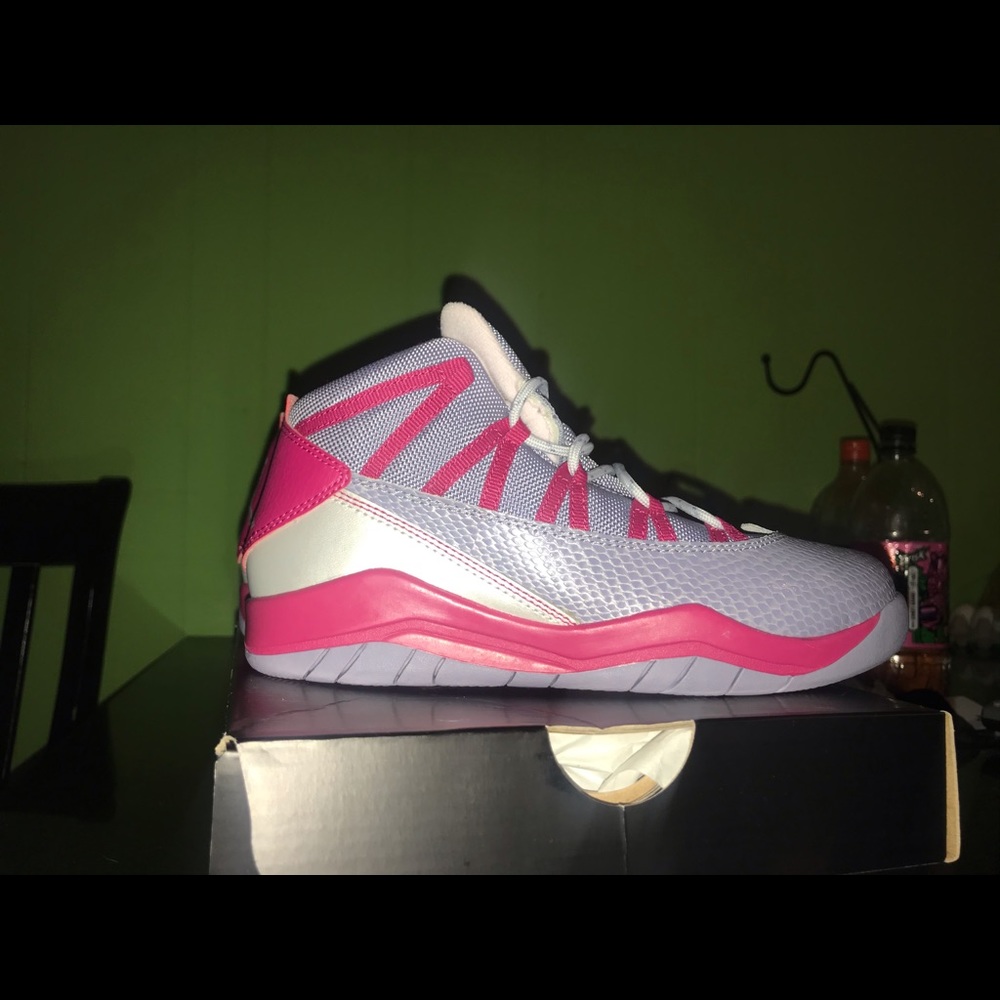 Girls Jordan prime flight